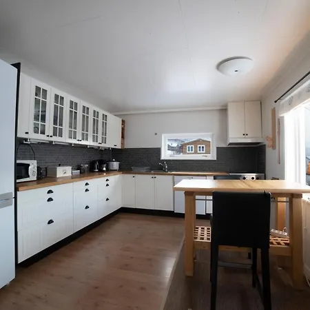 בית נופש Vacation In With Views Of Segla And The Fjord Fjordgard