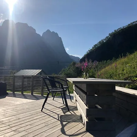 Vacation In With Views Of Segla And The Fjord Nyaraló